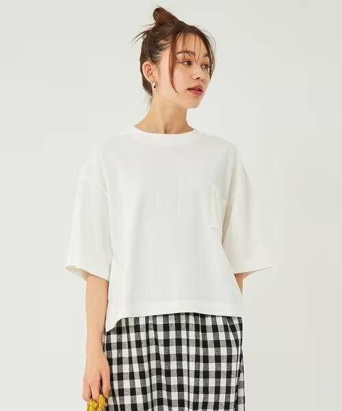 【レディース】白Tシャツの選び方とおすすめのコーデ35選|春夏秋の季節別コーデとテイスト別に着こなすコツ - UAコラム/UA COLUMNS ...